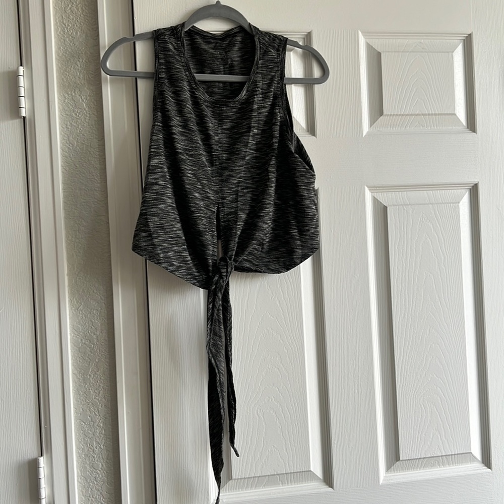 Women’s workout top